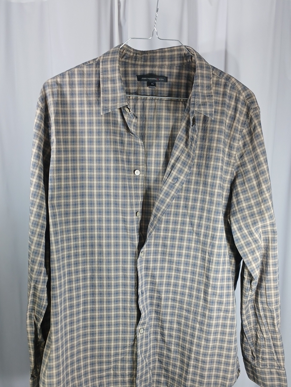John Varvatos mens Plaid Button-Down Shirt in Beige and Blue